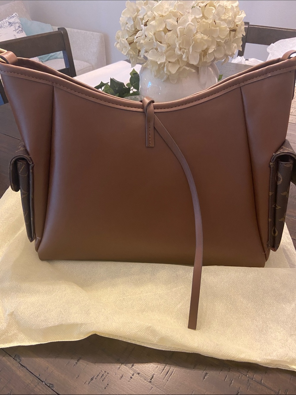 Classic Brown Leather Shoulder Bag with Side Pouch Details